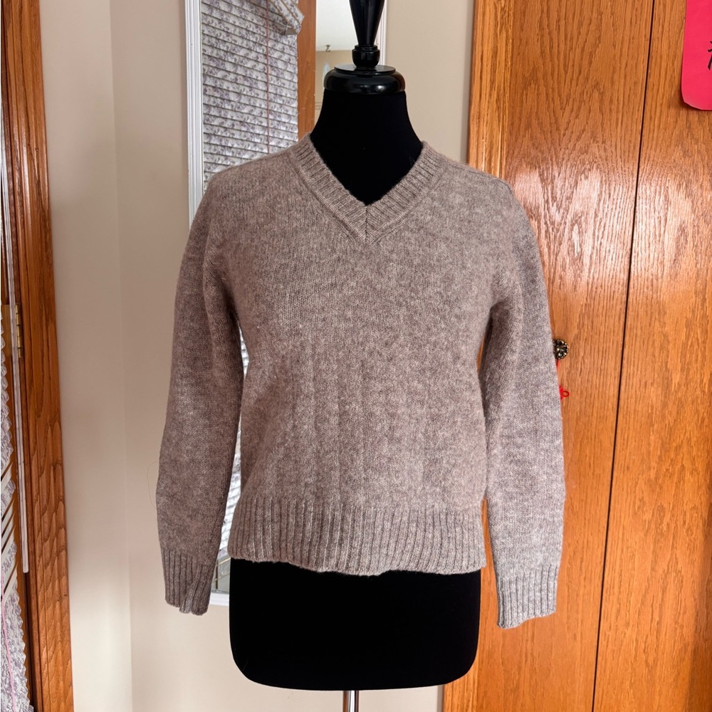 Vintage 100% Wool Grey V-Neck Sweater
